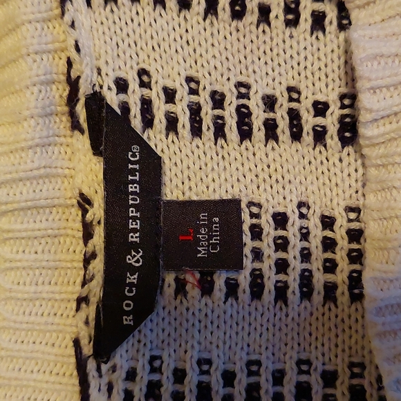 Large Rock & Republic Sweater - Picture 2 of 3